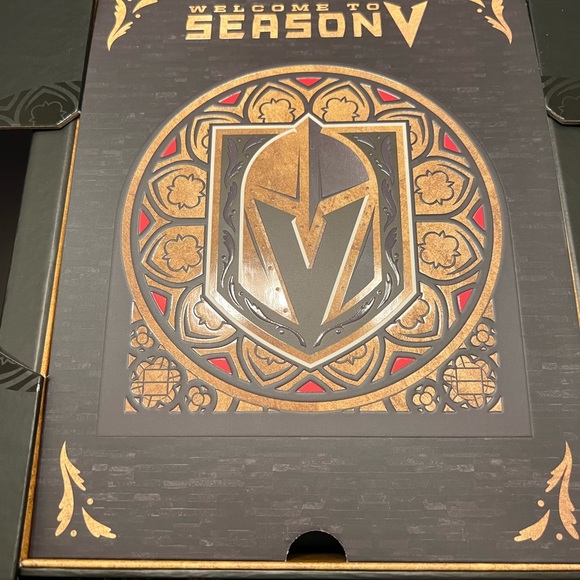 NEW Vegas Golden Knights Season Ticket Member Box Scarf - Picture 4 of 8